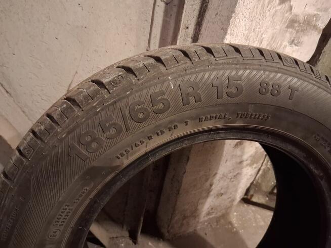 Opony letnie Barum 185/65R15