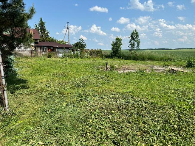 Działka budowlana na osiedlu domów jednorodzinnych