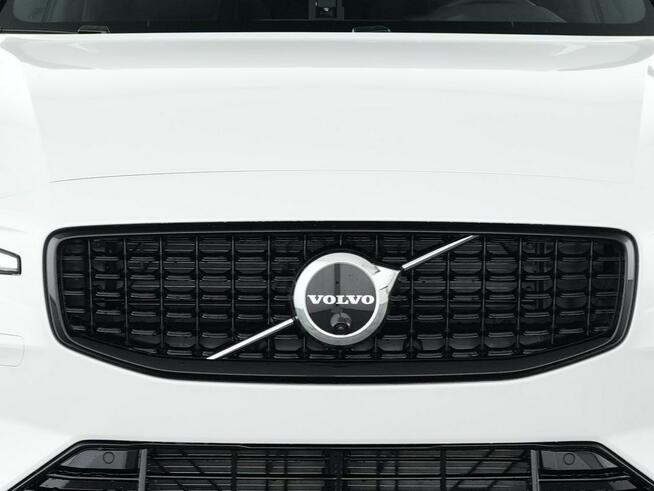 Volvo V60 B4(B) Plus Dark MY 2025