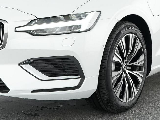 Volvo V60 T6 AWD Plus Bright MY 2025