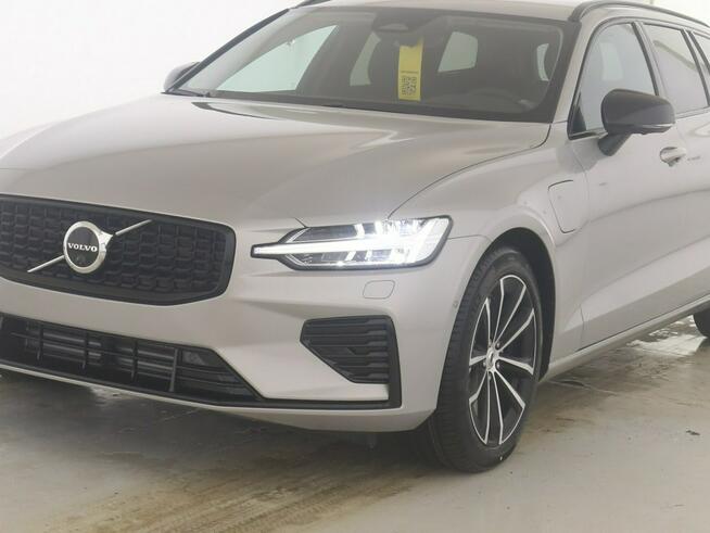 Volvo V60 T6 AWD Plus Dark MY 2025