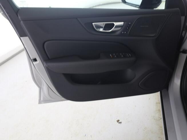 Volvo V60 T6 AWD Plus Dark MY 2025