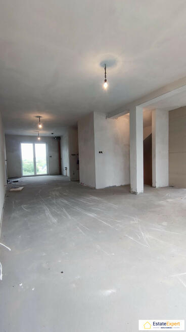 Dwa piętra komfortu - dom z ogrodem w otoczeniu natury.