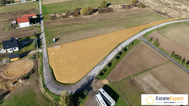 Wyjątkowa działka budowlana w Górno- Parcele