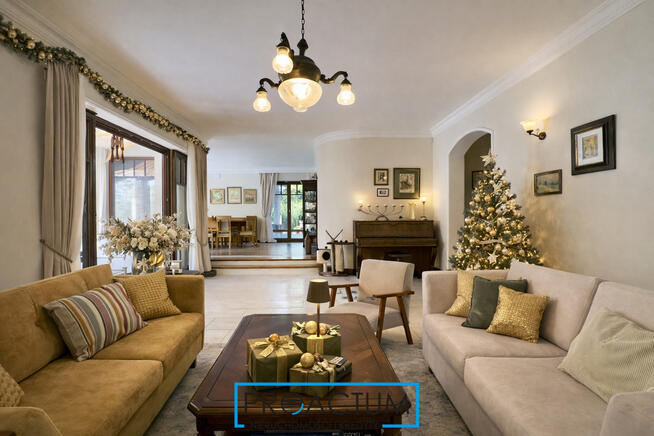 Kaszczorek, Willa z basenem w zaciszu Torunia