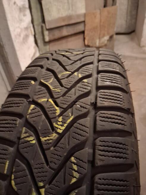 Komplet opon zimowych 185/65R15