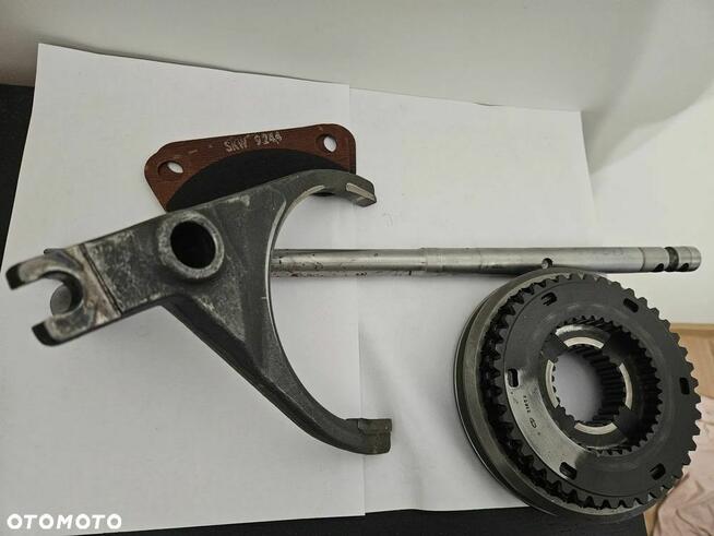 Widełki 5180055 new holland, wodzik synchronizator