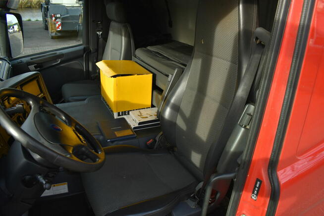 Scania dzwig samochodowy Liebherr