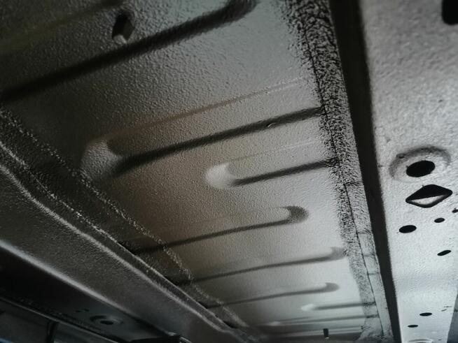 Konserwacja podwozia aut osobowych dostawczych SUV BUS