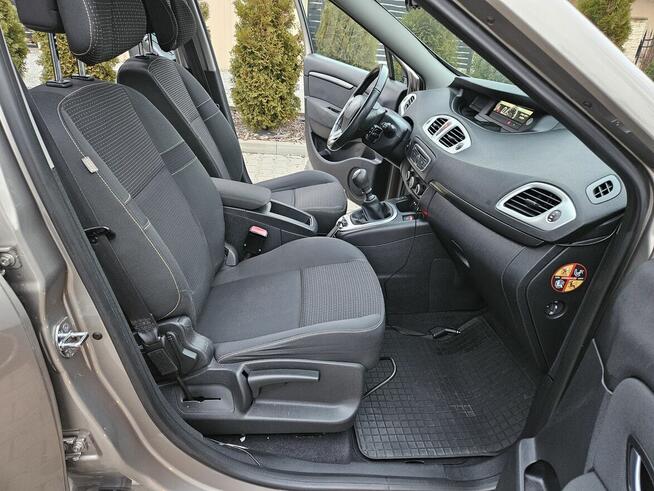 Renault Grand Scenic 2009, 1.6 benzyna 110 KM, 6 biegów