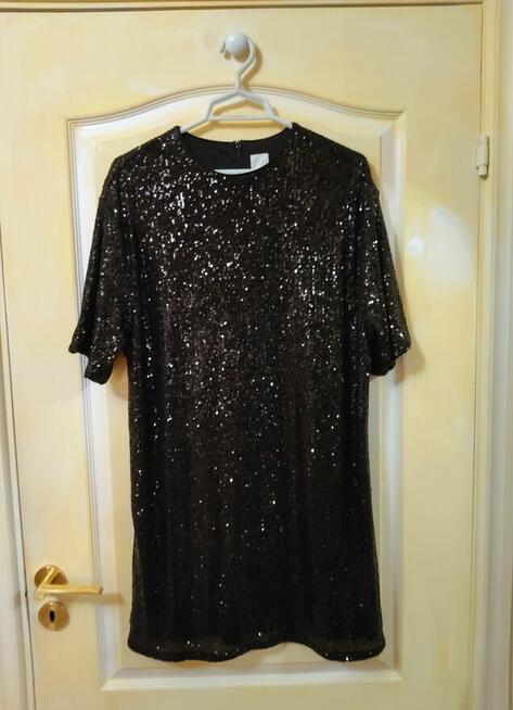 Sukienka z cekinami czarna
