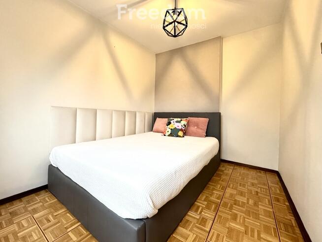 Jasne 4-pokojowe mieszkanie z balkonem