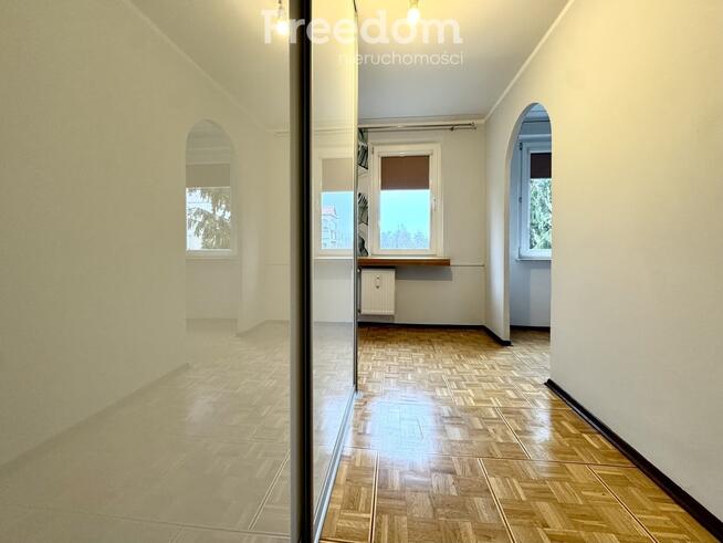 Jasne 4-pokojowe mieszkanie z balkonem