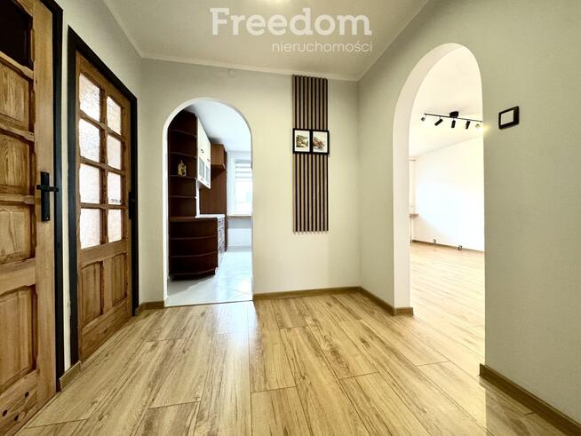 Jasne 4-pokojowe mieszkanie z balkonem