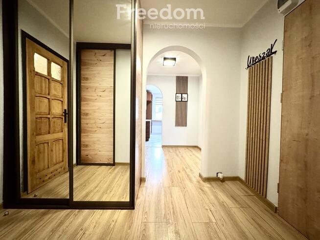 Jasne 4-pokojowe mieszkanie z balkonem