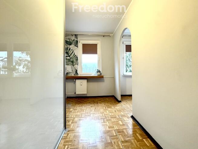 Jasne 4-pokojowe mieszkanie z balkonem