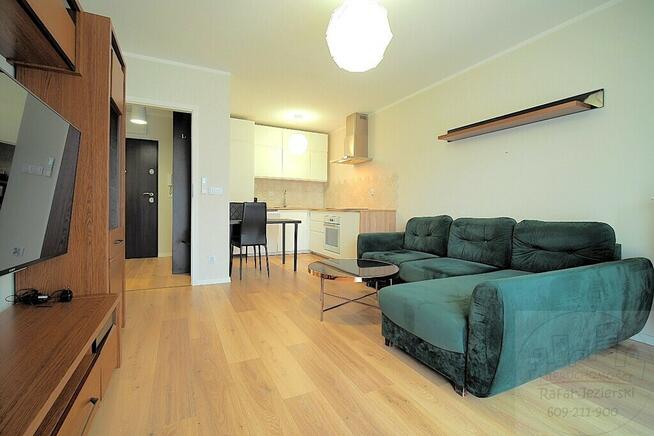 Z garażem mieszkanie 2 pokojowe, balkon, Jagodno.