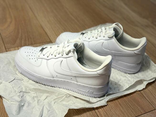 Nike Air Force 1 ’07 Low CW2288‑111 białe buty skórzane