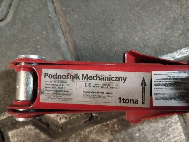 Podnośnik samochodowy trapezowy lewarek 1000 kg 1.0 T Bottar