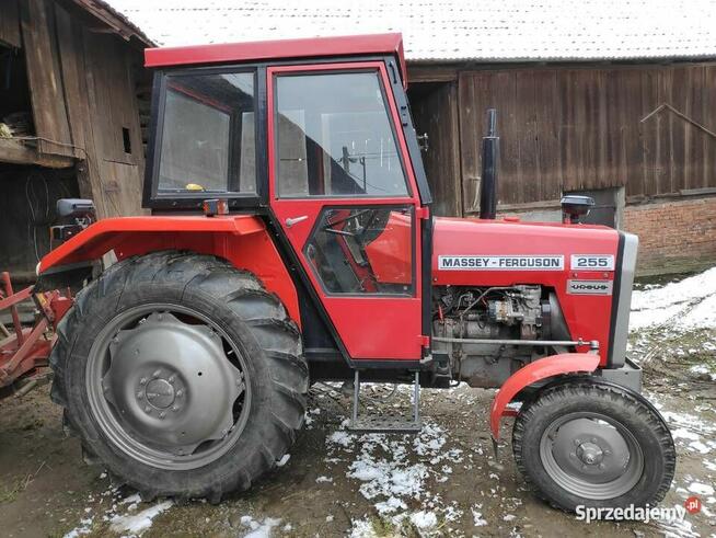 Ciągnik MF 255 1991 rok
