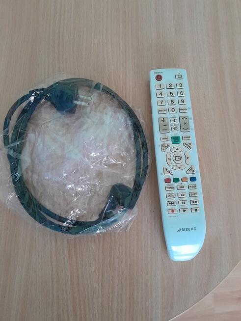 Telewizor LCD 32 całe SAMSUNG.