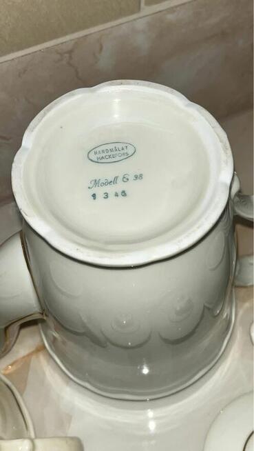 Serwis na 9 osób. Hackefors. Ręcznie malowany złotem