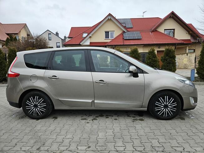 Renault Grand Scenic 2009, 1.6 benzyna 110 KM, 6 biegów
