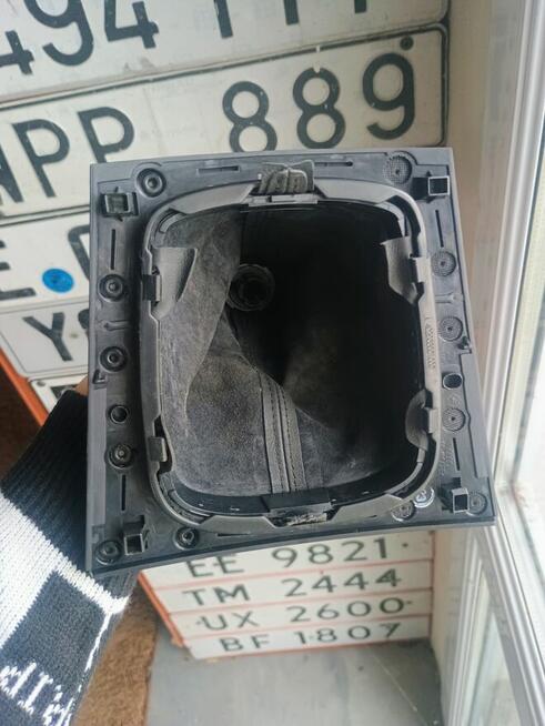 Gałka mieszek zmiany biegów Audi A3 8P 6-biegowa