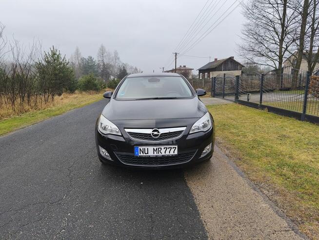 Opel Astra J 1.4 Benzyna Klima Tempomat Grzane Fotele z Niem