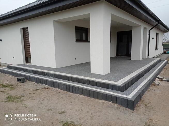 Montaż Kostki Brukowej , Ogrodzeń