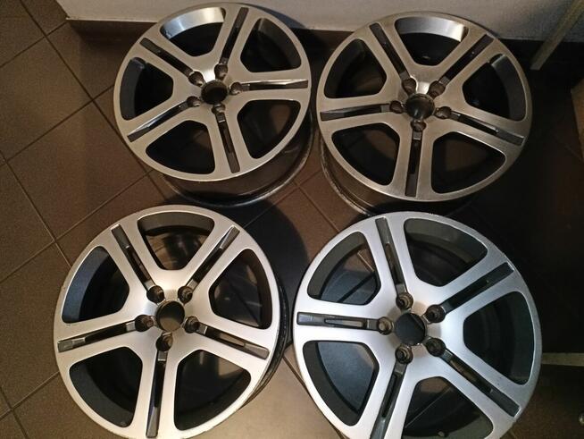Oryginalne felgi Volvo Cassiopeia 5x108 x17 7,5Jx17xET49