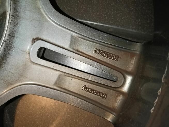 Oryginalne felgi Volvo Cassiopeia 5x108 x17 7,5Jx17xET49