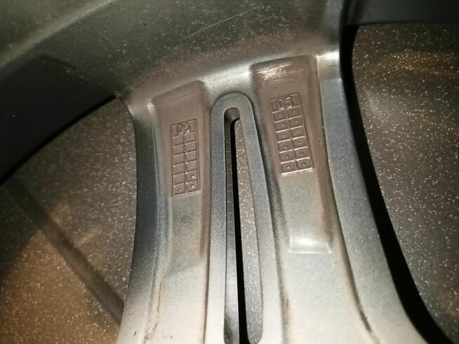 Oryginalne felgi Volvo Cassiopeia 5x108 x17 7,5Jx17xET49