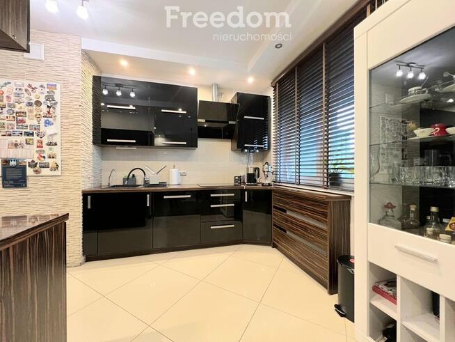 Dwupoziomowy apartament w dobrej lokalizacji