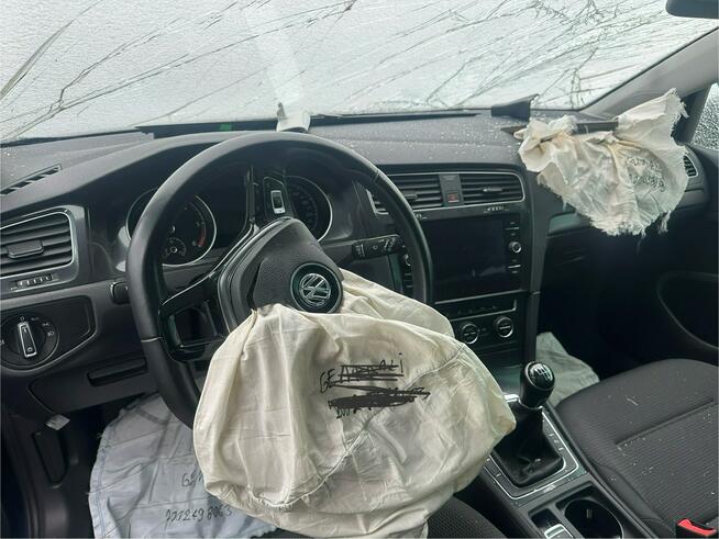 Golf VII 2.0 TDI-150KM Klima Navi Panorama kamera 85520km 2018