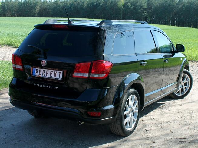 Fiat Freemont 2.0 D 170 KM 7 Osobowy SKÓRA Tylko 159 000 Km TEMPOMAT Stan IDEALNY !