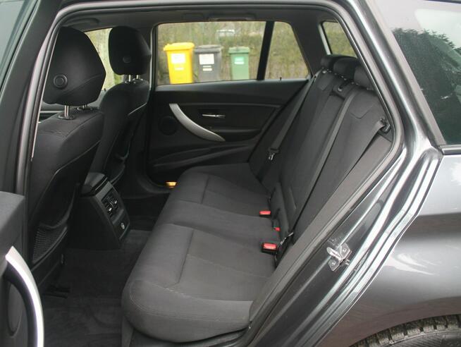 BMW 318 F30 F31 2.0 D 143 KM BiXenon NAVI Grzane FOTELE Tempomat EL. Klapa HAK