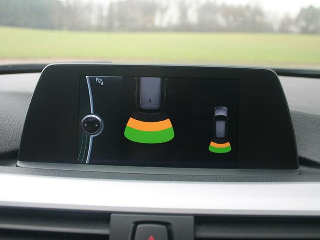 BMW 318 F30 F31 2.0 D 143 KM BiXenon NAVI Grzane FOTELE Tempomat EL. Klapa HAK