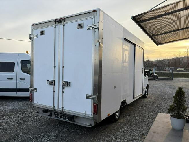 Renault Master kontener niskopodwoziowy niskopodłogowy