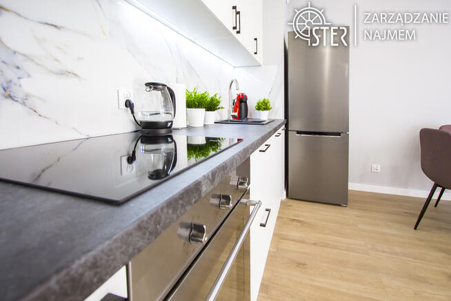 Stare Miasto, 2 pokoje, hala,balkon, do końca maja