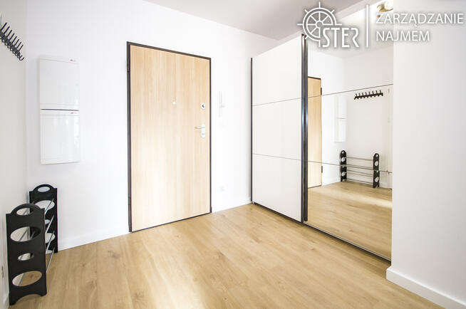 Stare Miasto, 2 pokoje, hala,balkon, do końca maja