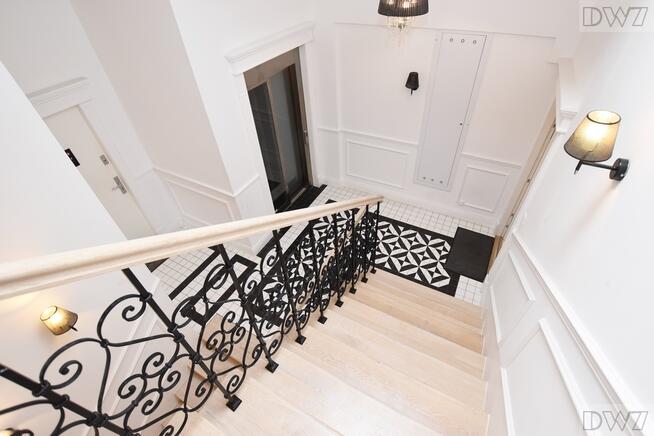 90 m2,2 pok,kuchnia,balkon,winda,ul.Bożego Ciała 9