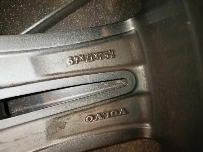 Oryginalne felgi Volvo Cassiopeia 5x108 x17 7,5Jx17xET49