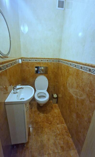 Umeblowane 3 pokojowe mieszkanie na terenie zamkniętym.