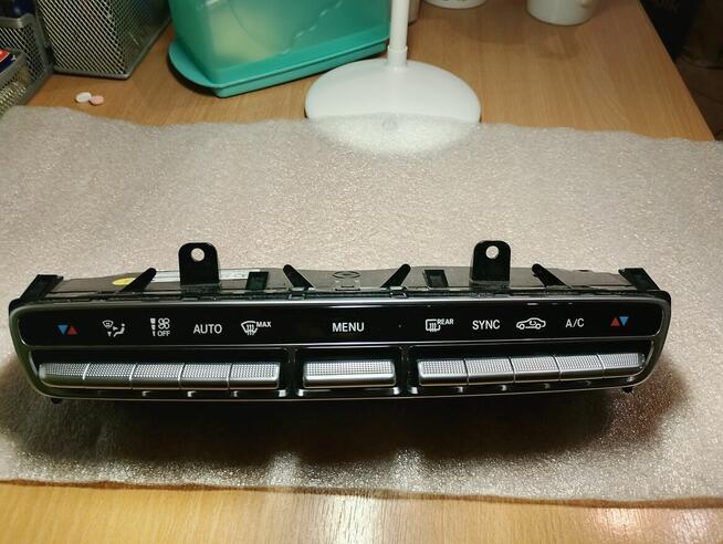 Panel klimatyzacji A 213 905 90 03 Mercedes W213