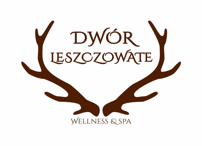 Praca na kuchni w Dworze Leszczowate obok Ustrzyk Dolnych