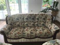 komplet wypoczynkowy w kwiaty kanapa plus dwa fotele