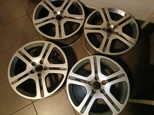 Oryginalne felgi Volvo Cassiopeia 5x108 x17 7,5Jx17xET49