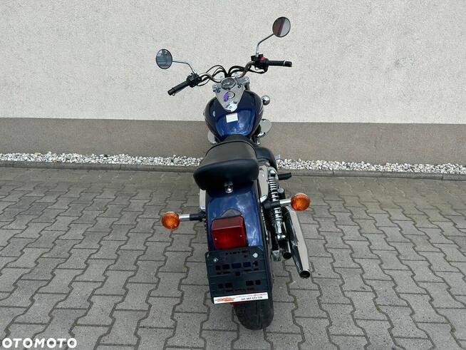 Suzuki Intruder