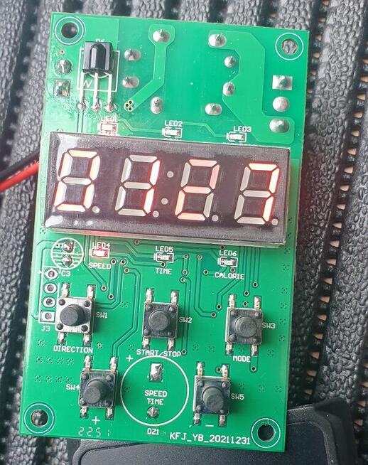 Uszkodzony elektryczny rower treningowy TODO